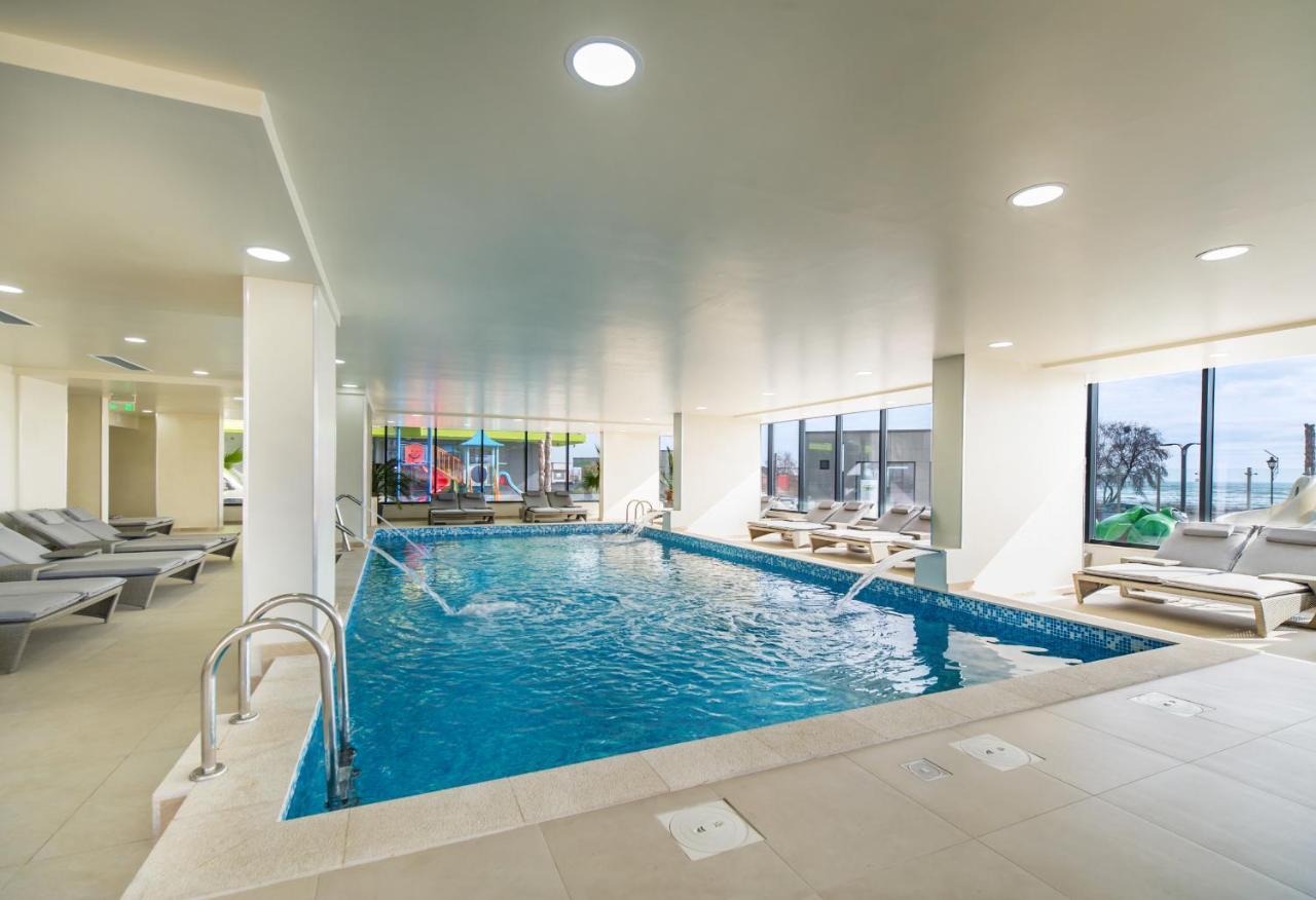 Beachfront 1Br Apartment- Spa N Pools Mamaia Exterior foto