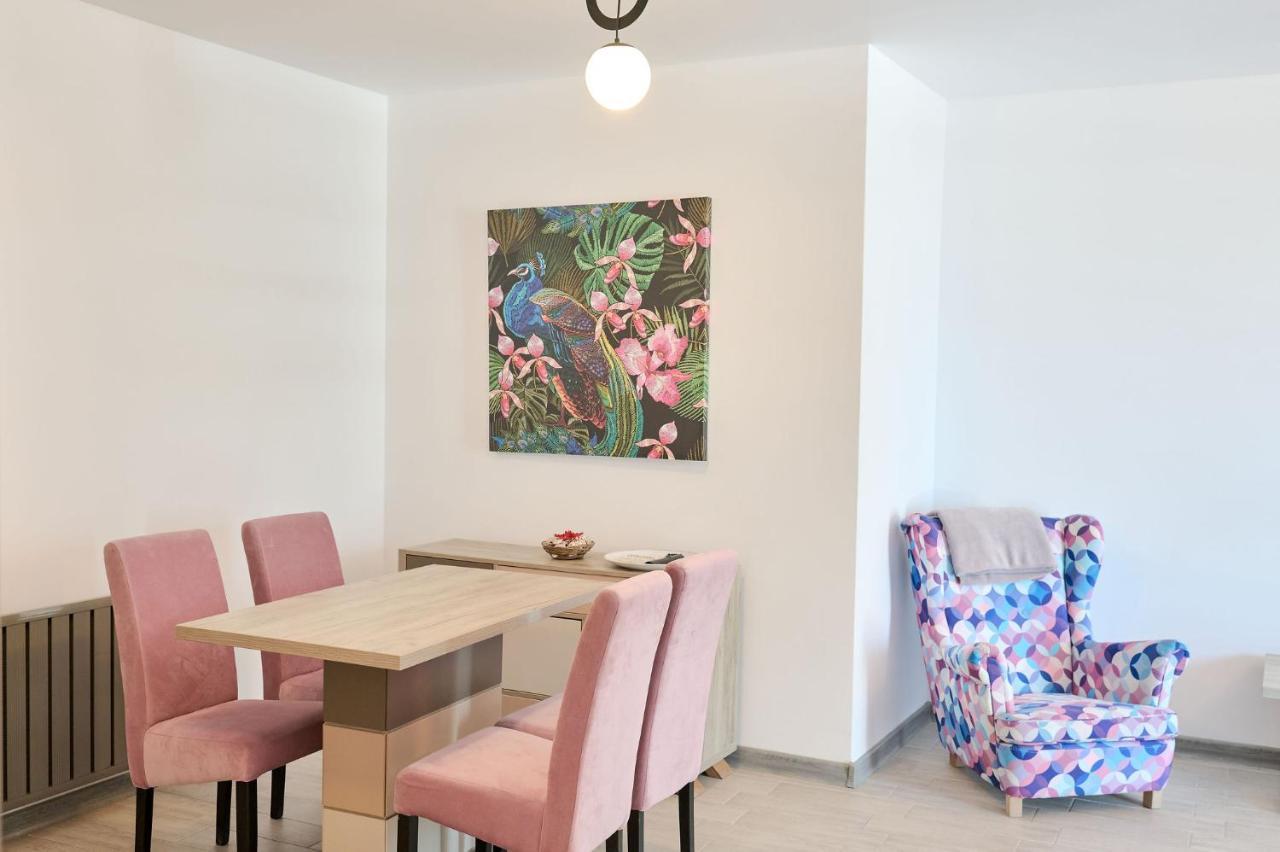 Beachfront 1Br Apartment- Spa N Pools Mamaia Exterior foto